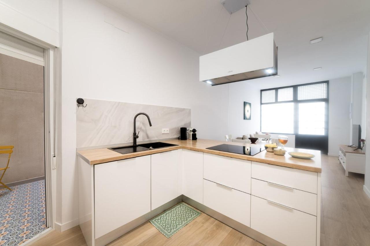 Moonkey - Apto. Albeniz, Con Acogedor Patio Alicante Dış mekan fotoğraf