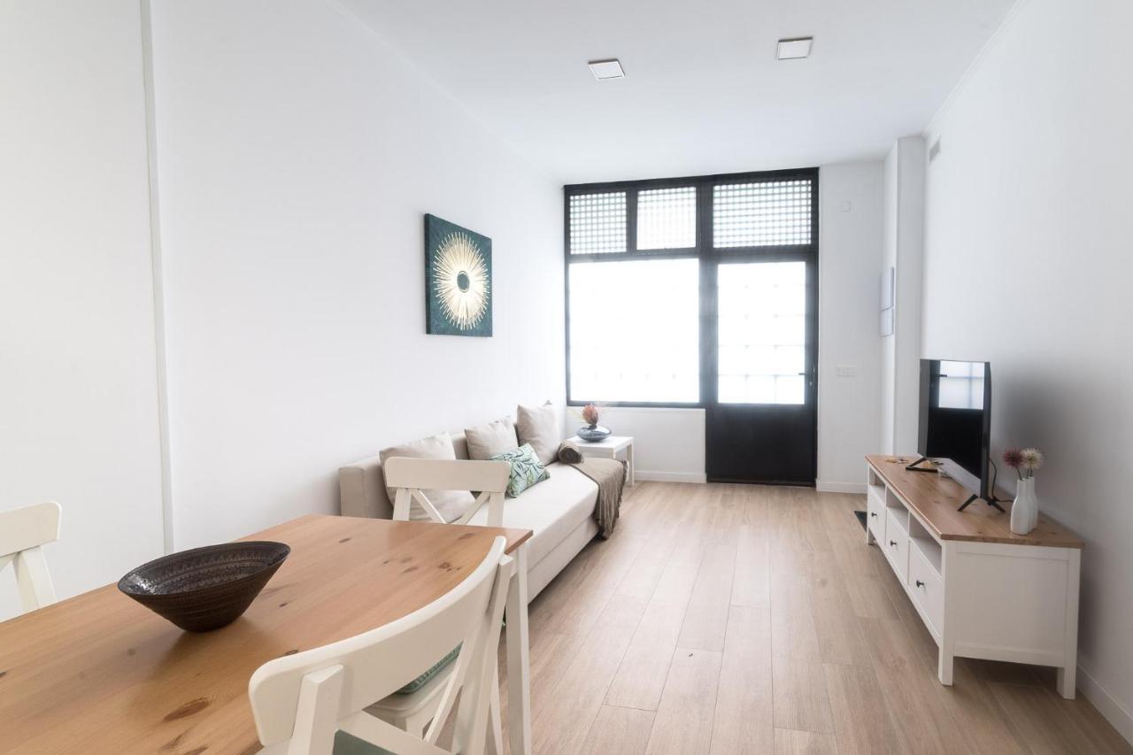 Moonkey - Apto. Albeniz, Con Acogedor Patio Alicante Dış mekan fotoğraf
