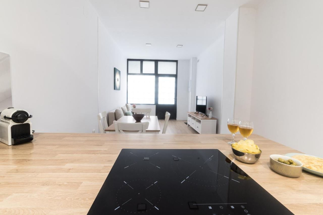 Moonkey - Apto. Albeniz, Con Acogedor Patio Alicante Dış mekan fotoğraf