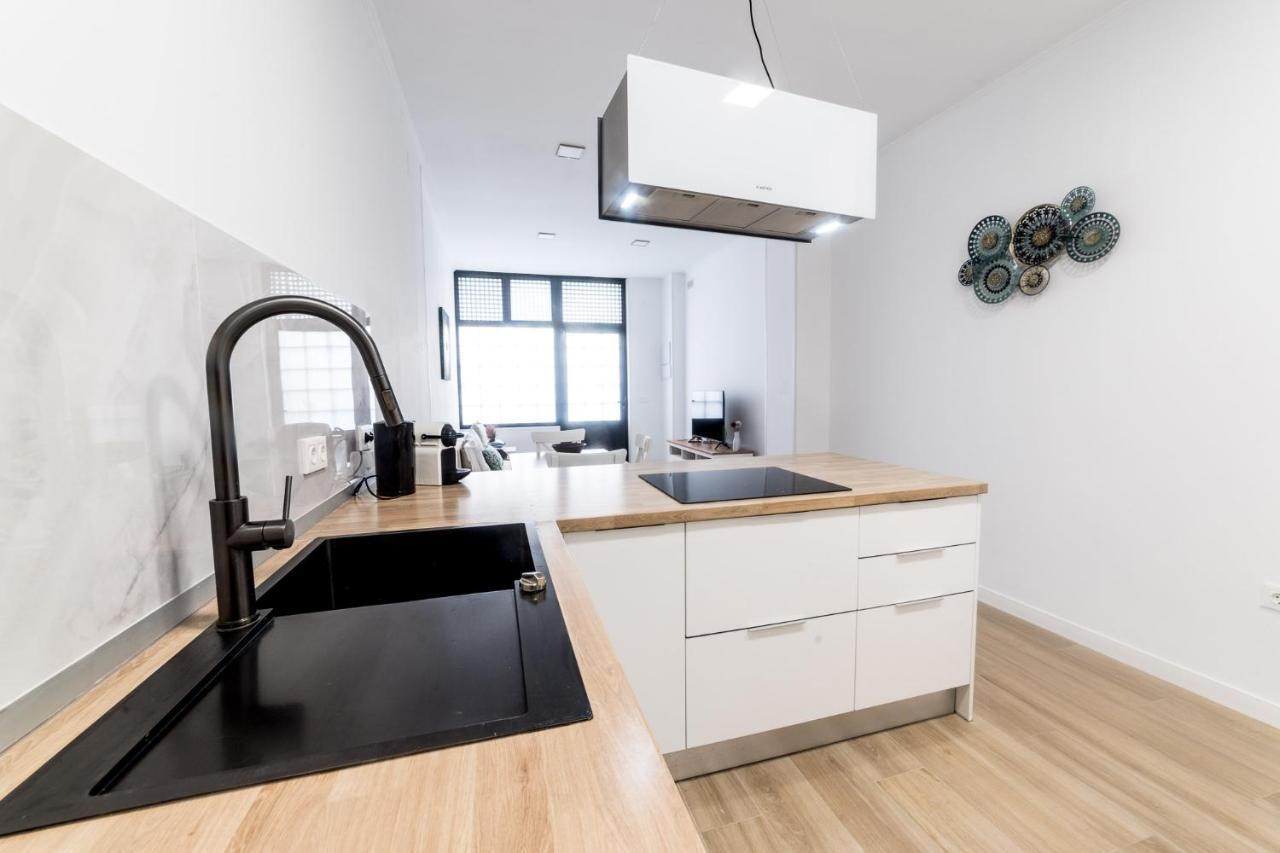 Moonkey - Apto. Albeniz, Con Acogedor Patio Alicante Dış mekan fotoğraf