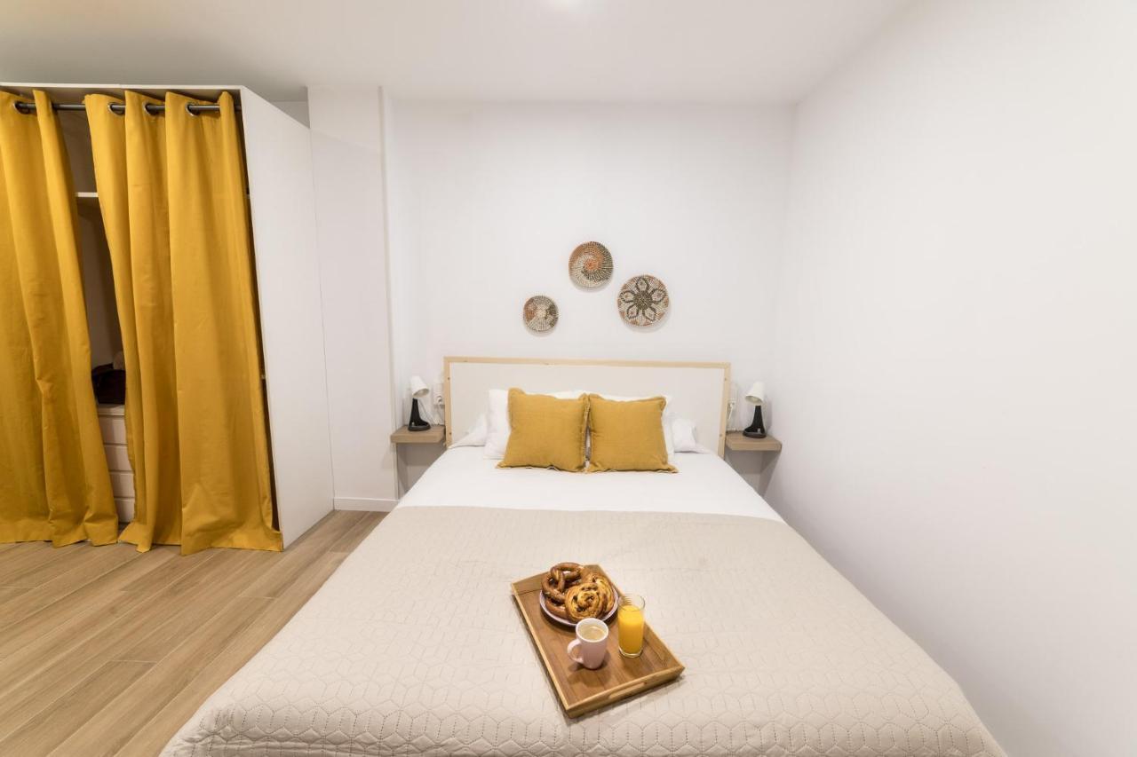 Moonkey - Apto. Albeniz, Con Acogedor Patio Alicante Dış mekan fotoğraf